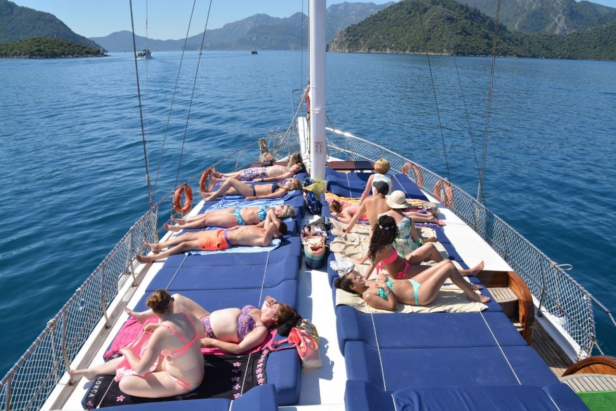 blue yacht marmaris