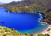 Which sea is Marmaris on?